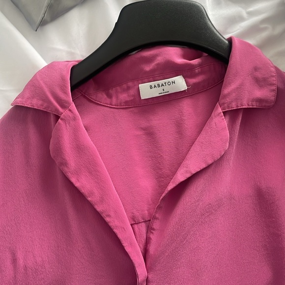 Aritzia Babaton rose Silk work shirt blouse - Picture 4 of 4